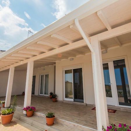 Edone Bed & Breakfast Maruggio Exterior photo